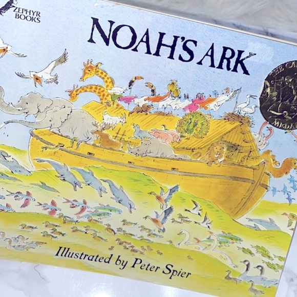 Noah’s Ark hardback children’s vintage book signed by Peter Spier - Picture 1 of 15
